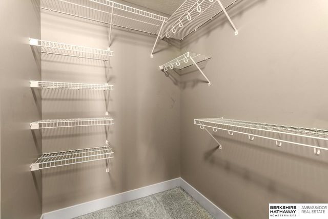 5138 Dodge Street, Omaha, NE 68132