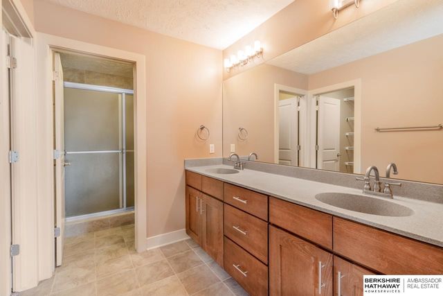 5138 Dodge Street, Omaha, NE 68132