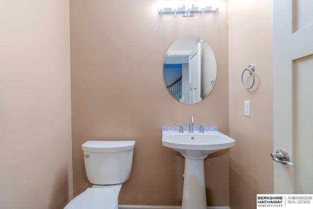 5138 Dodge Street, Omaha, NE 68132