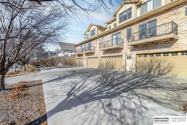 5138 Dodge Street, Omaha, NE 68132