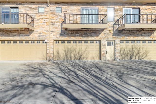 5138 Dodge Street, Omaha, NE 68132