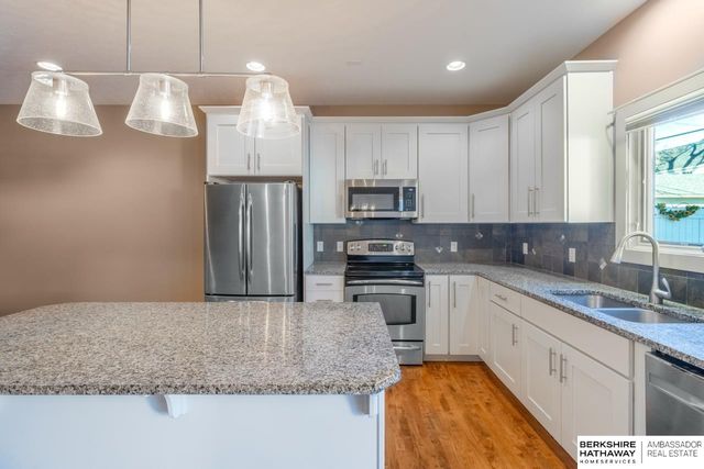 5138 Dodge Street, Omaha, NE 68132