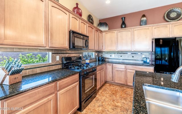 12766 N Gentle Rain Drive, Marana, AZ 85658