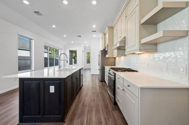 4327 Camden Springs Trail, Porter, TX 77365