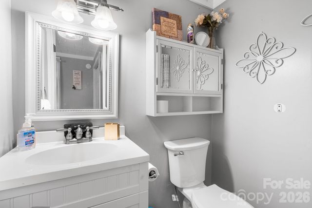 889 Big Ridge Road, Franklin, NC 28734