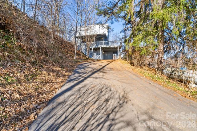 889 Big Ridge Road, Franklin, NC 28734