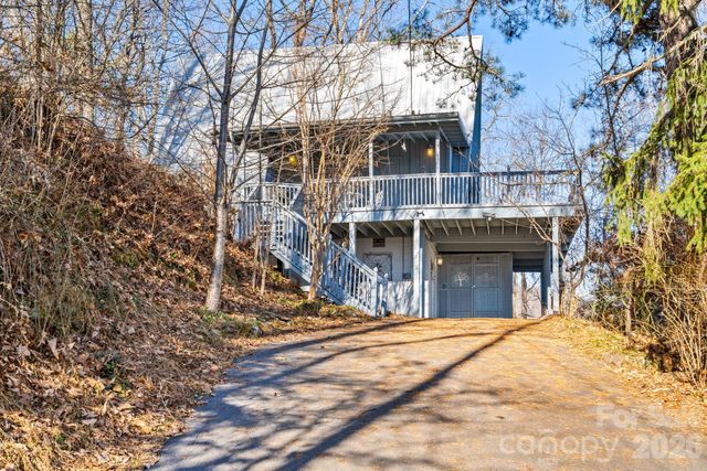 889 Big Ridge Road, Franklin, NC 28734