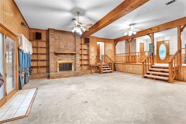 24614 Spruce, Huntsville, TX 77320