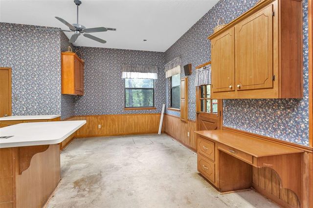 24614 Spruce, Huntsville, TX 77320
