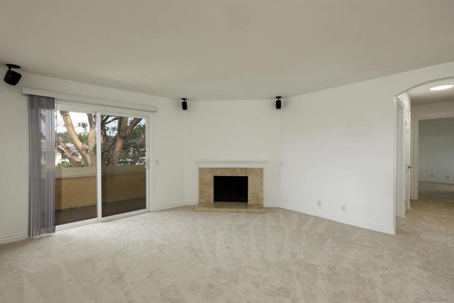 9949 Erma Rd 203, San Diego, CA 92131