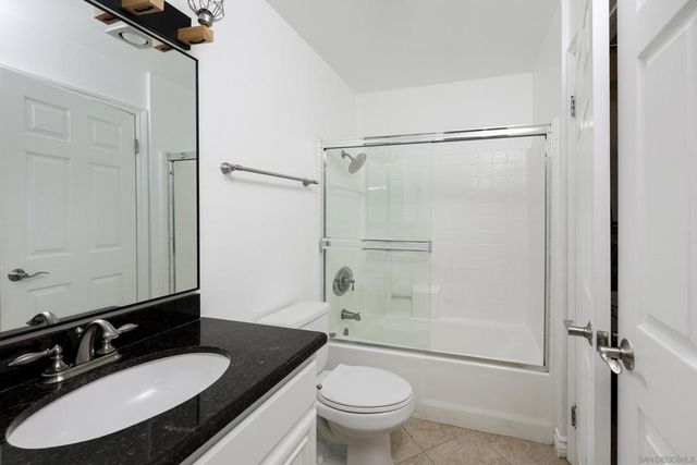 9949 Erma Rd 203, San Diego, CA 92131