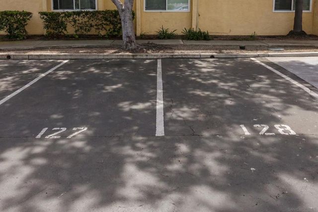 9949 Erma Rd 203, San Diego, CA 92131