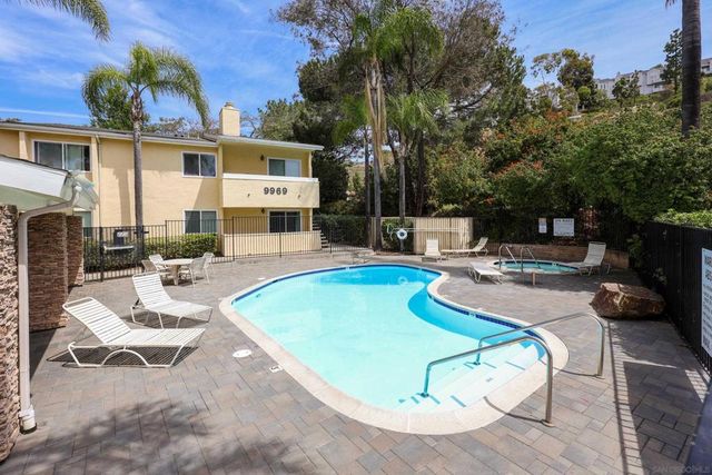 9949 Erma Rd 203, San Diego, CA 92131