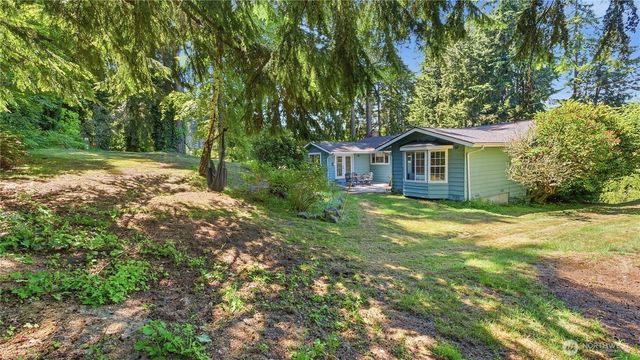 18427 Homeview Drive, Edmonds, WA 98026