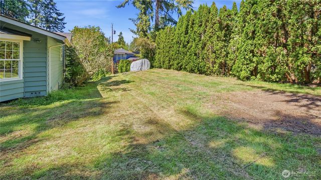 18427 Homeview Drive, Edmonds, WA 98026