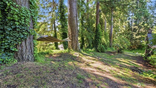 18427 Homeview Drive, Edmonds, WA 98026