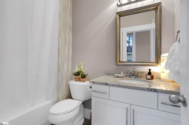 300 Lakecrest Drive, Greer, SC 29651