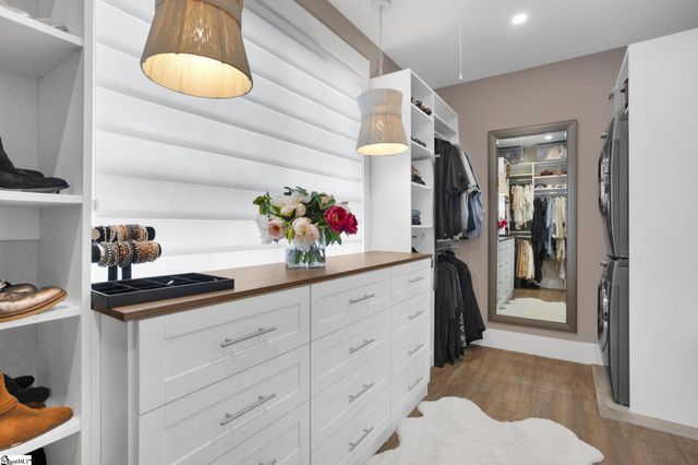 300 Lakecrest Drive, Greer, SC 29651