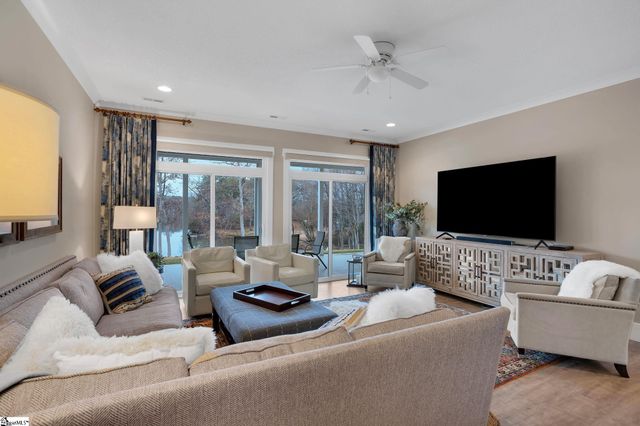 300 Lakecrest Drive, Greer, SC 29651