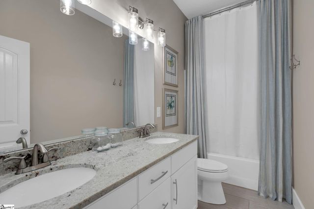 300 Lakecrest Drive, Greer, SC 29651