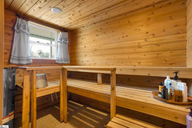 300 Lakecrest Drive, Greer, SC 29651