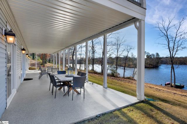 300 Lakecrest Drive, Greer, SC 29651