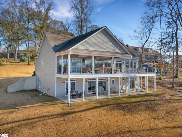 300 Lakecrest Drive, Greer, SC 29651