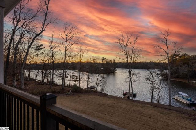 300 Lakecrest Drive, Greer, SC 29651