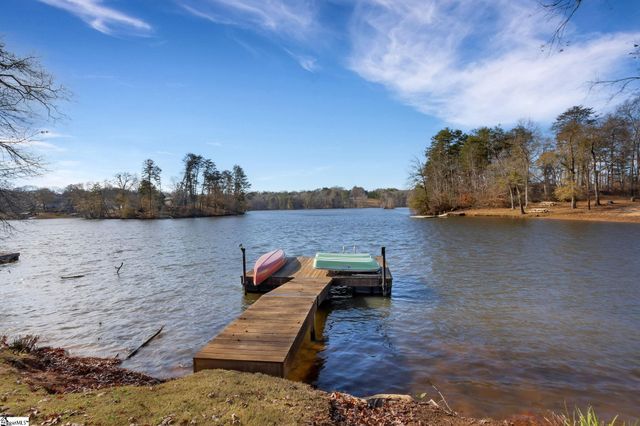 300 Lakecrest Drive, Greer, SC 29651