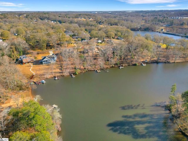 300 Lakecrest Drive, Greer, SC 29651