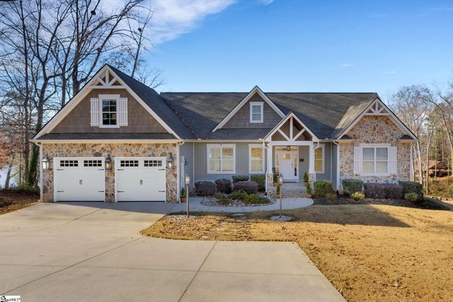 300 Lakecrest Drive, Greer, SC 29651