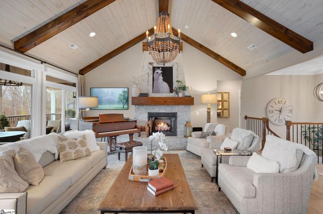 300 Lakecrest Drive, Greer, SC 29651