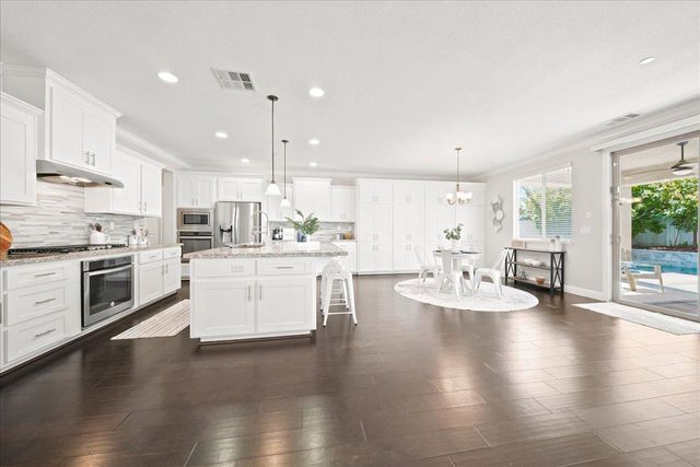 1080 Broken Spoke Ln, Roseville, CA 95747
