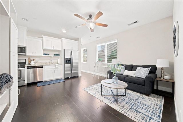 1080 Broken Spoke Ln, Roseville, CA 95747