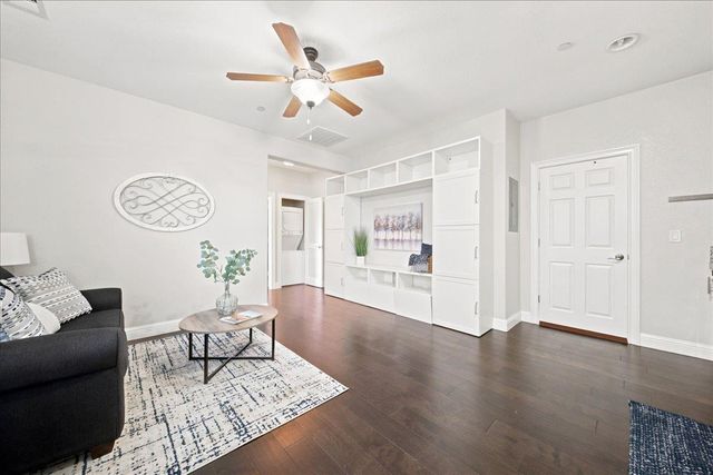 1080 Broken Spoke Ln, Roseville, CA 95747