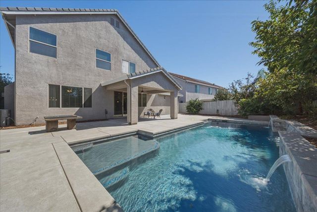 1080 Broken Spoke Ln, Roseville, CA 95747