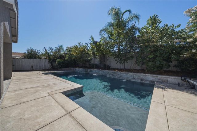 1080 Broken Spoke Ln, Roseville, CA 95747