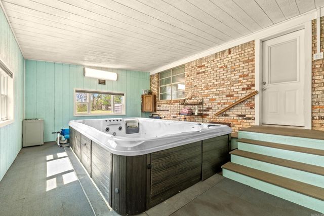 91 E Main St., Greenbrier, AR 72058