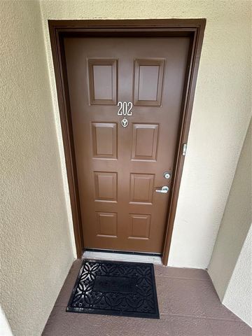 900 SW 142nd Avenue 202l, Pembroke Pines, FL 33027