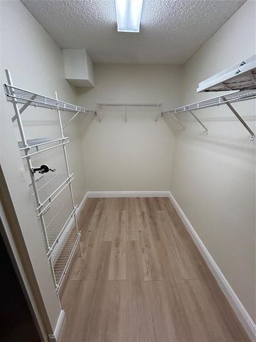 900 SW 142nd Avenue 202l, Pembroke Pines, FL 33027