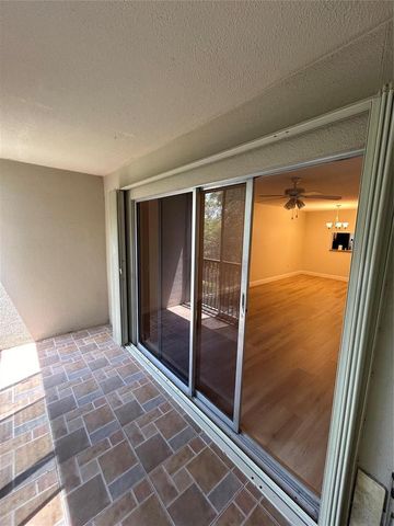 900 SW 142nd Avenue 202l, Pembroke Pines, FL 33027