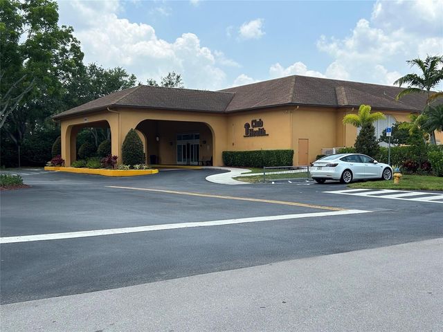 900 SW 142nd Avenue 202l, Pembroke Pines, FL 33027