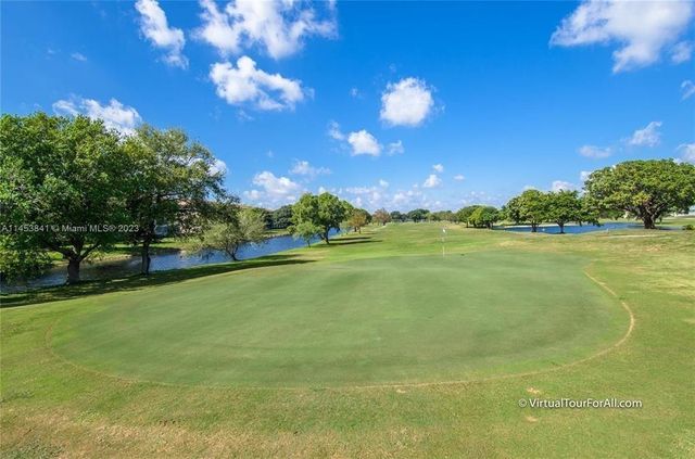 900 SW 142nd Avenue 202l, Pembroke Pines, FL 33027