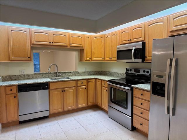900 SW 142nd Avenue 202l, Pembroke Pines, FL 33027