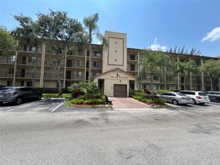 900 SW 142nd Avenue 202l, Pembroke Pines, FL 33027
