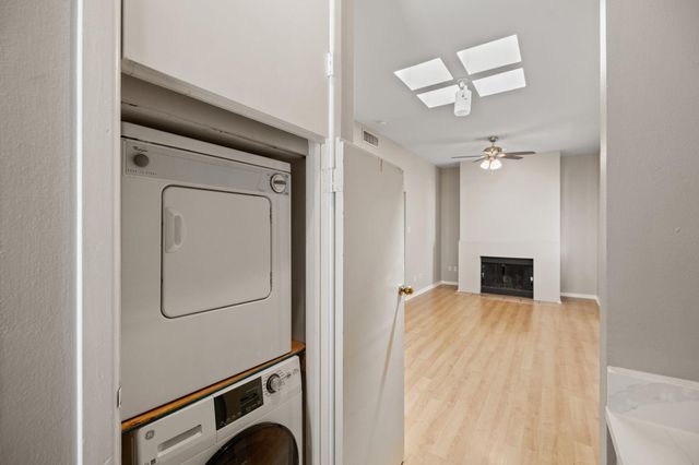 712 GRAHAM PL 302, Austin, TX 78705