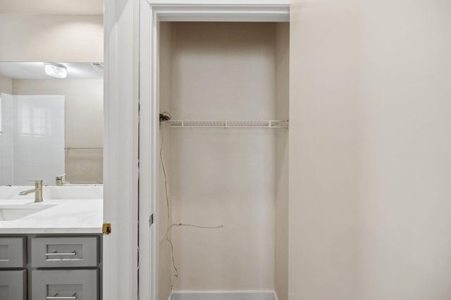 712 GRAHAM PL 302, Austin, TX 78705