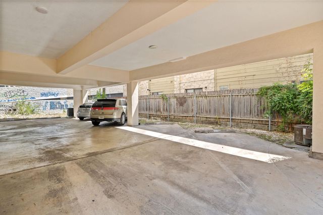 712 GRAHAM PL 302, Austin, TX 78705