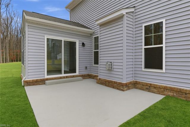 1126 Wharf Hill DR, Smithfield, VA 23430