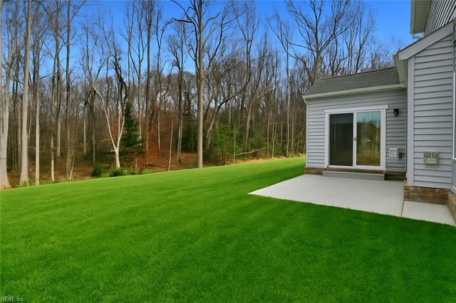 1126 Wharf Hill DR, Smithfield, VA 23430